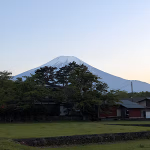 スーパーの裏のキャンプ場