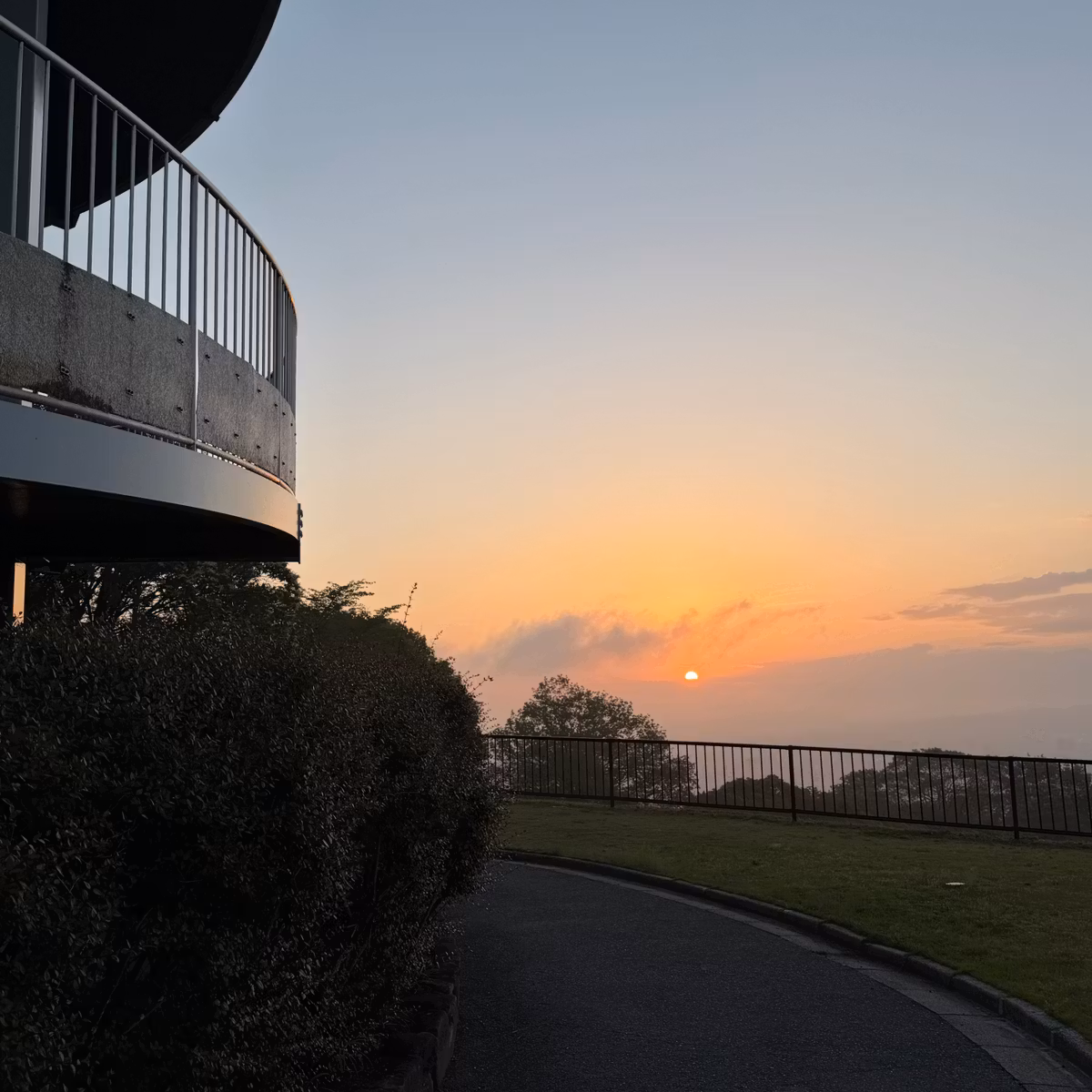 Sunrise Coffee and Conversation at the Observation Deck（いつもの展望台から2026年5月29日）