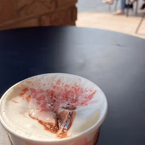 スタバで桜ラテ10分🎶 ライブ